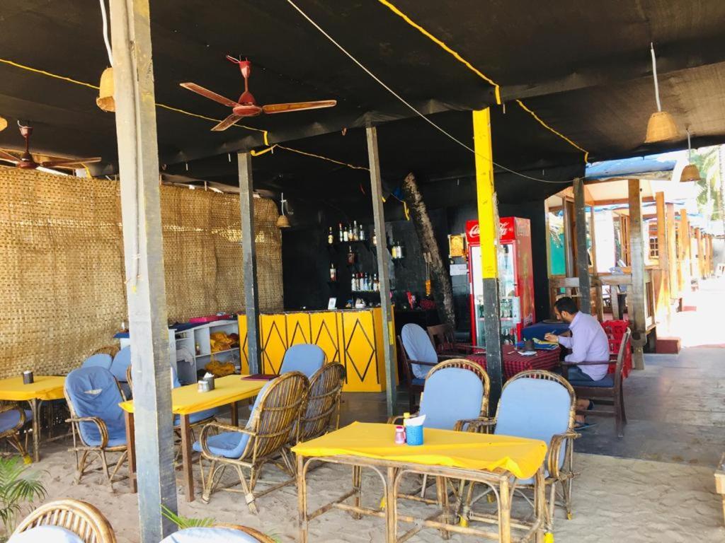 Royal Castle Beach Resort Canacona Exterior foto