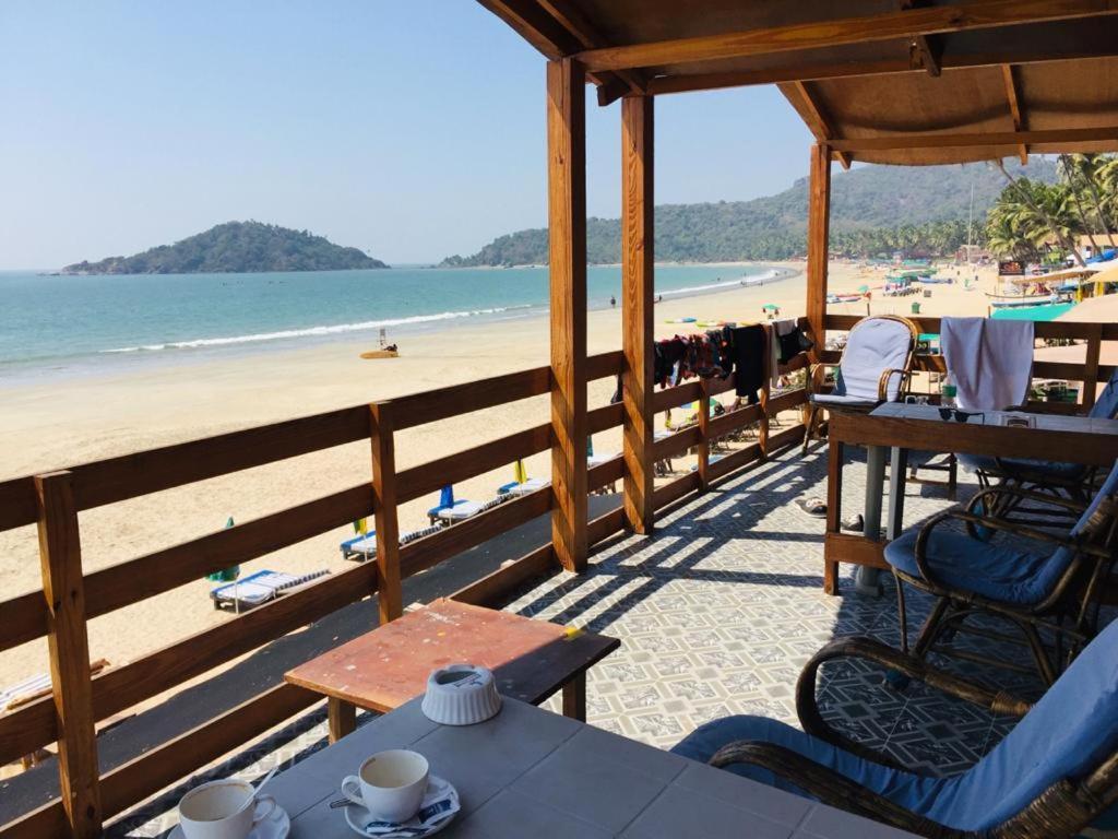 Royal Castle Beach Resort Canacona Exterior foto