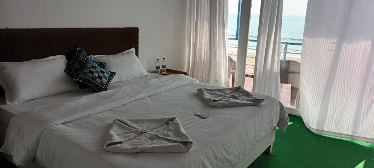 Royal Castle Beach Resort Canacona Exterior foto