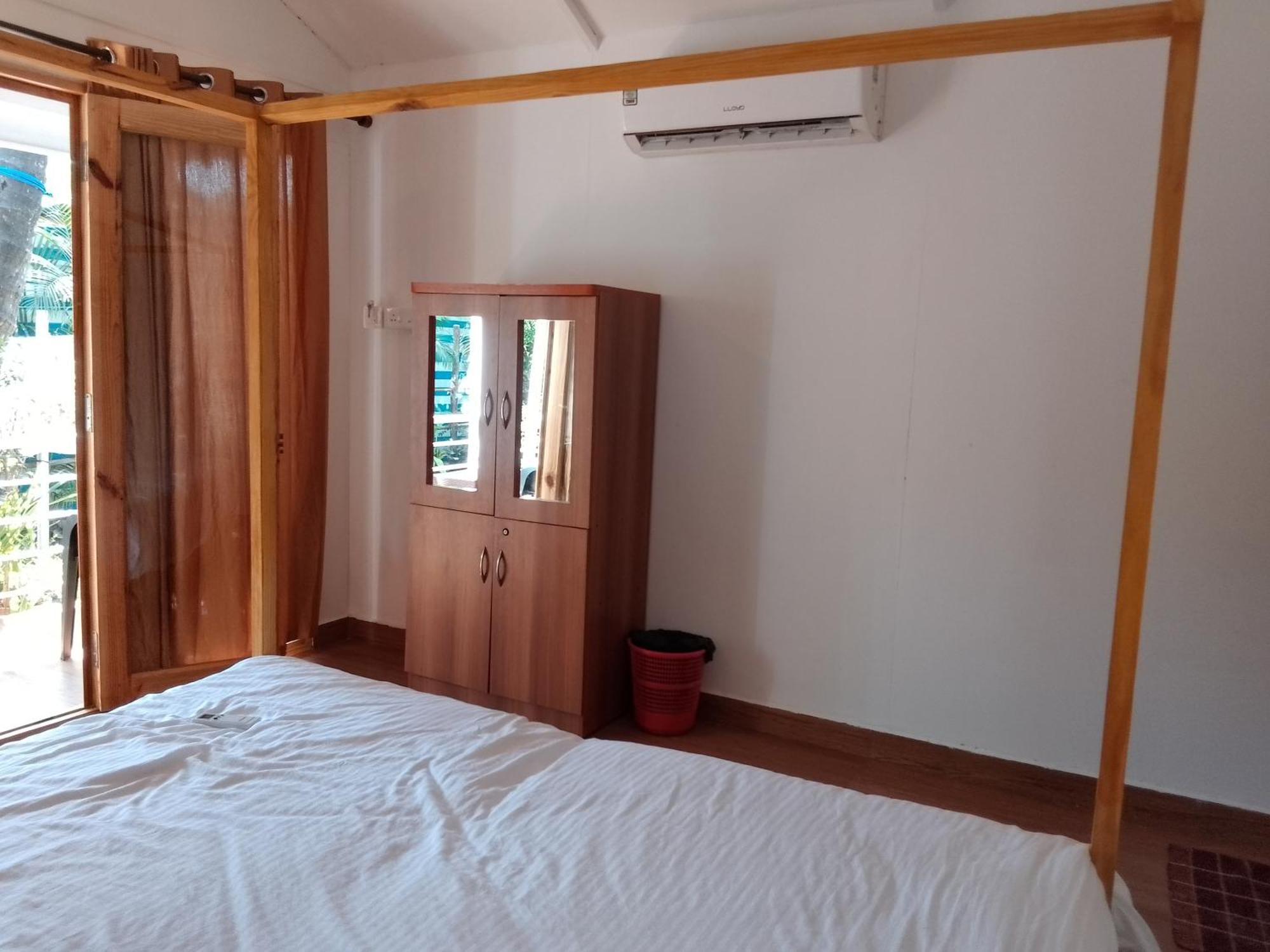 Royal Castle Beach Resort Canacona Exterior foto