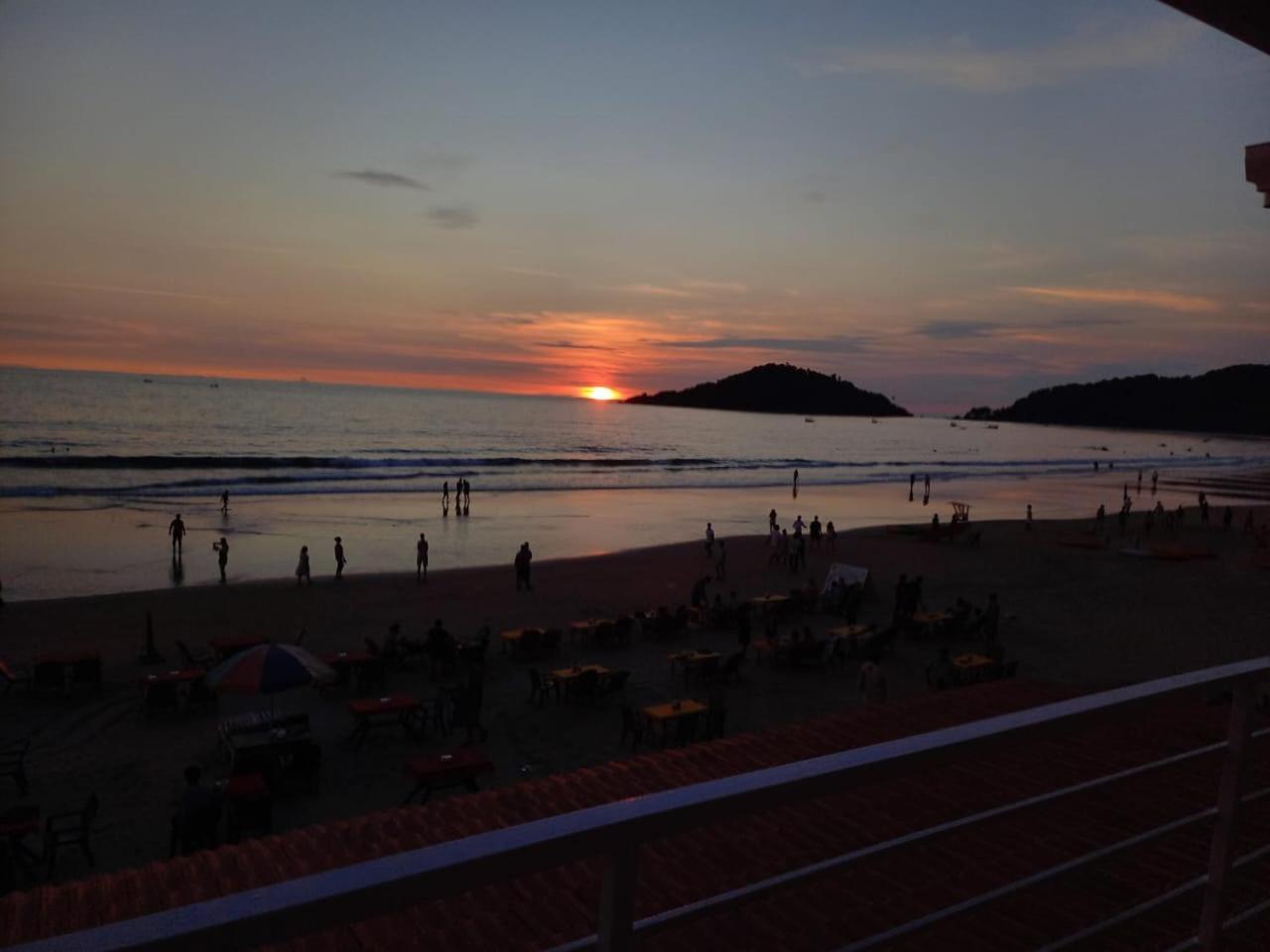 Royal Castle Beach Resort Canacona Exterior foto